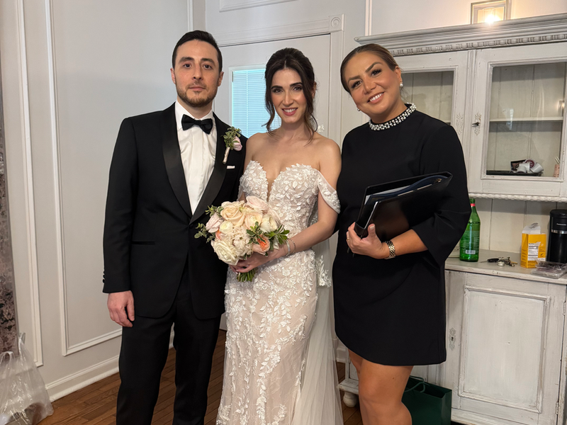 Elegant Persian wedding ceremony moment